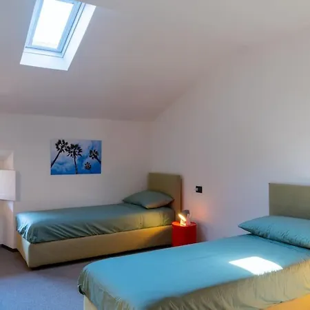 Casa Cometa Designer Attic 梅纳焦