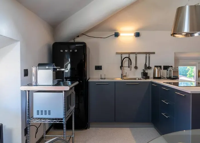 Casa Cometa Designer Attic * メナッジョ