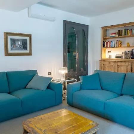 Casa Cometa Designer Attic Apartment Menaggio